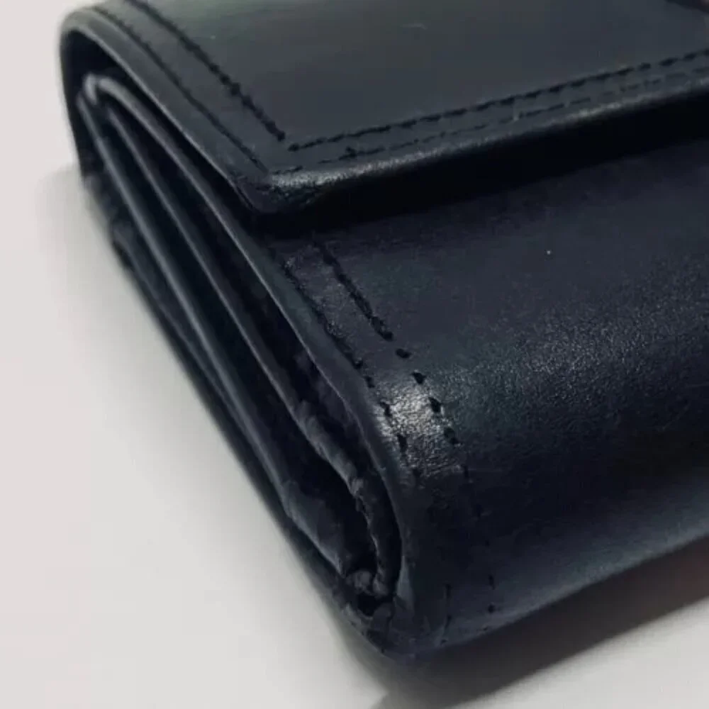 Coach Women's Black Leather Trifold Wallet Snap Front Medium Size Good Condition
